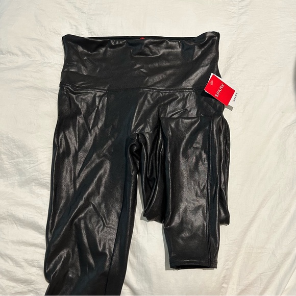 SPANX Faux Leather Leggings - Picture 4 of 7